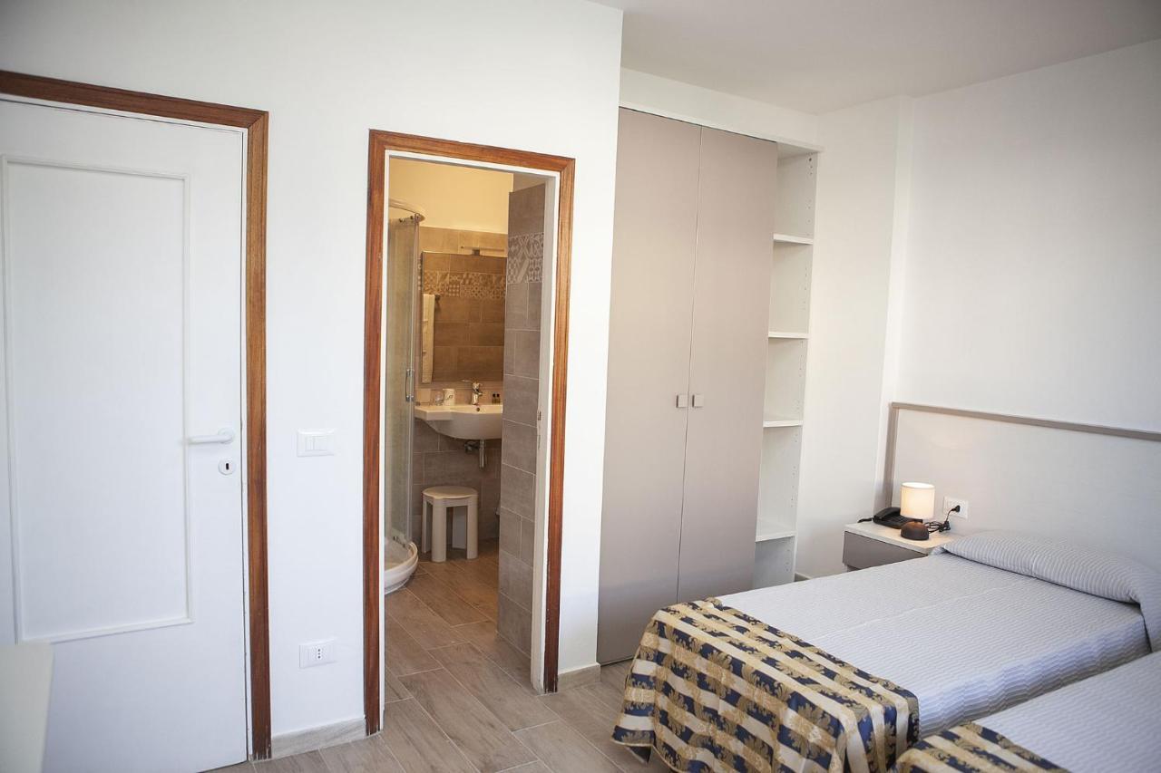Hotel Thomas Marina di Campo Kültér fotó