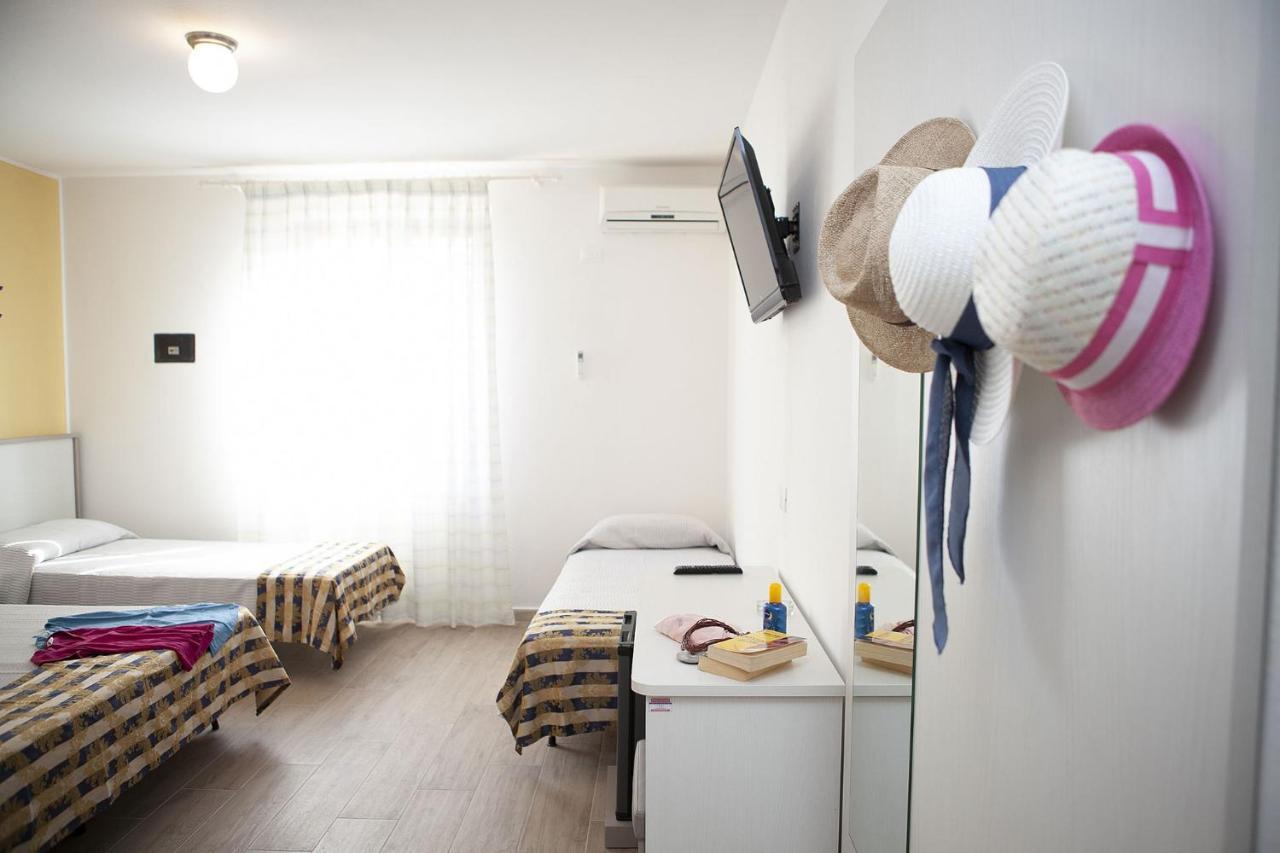 Hotel Thomas Marina di Campo Kültér fotó
