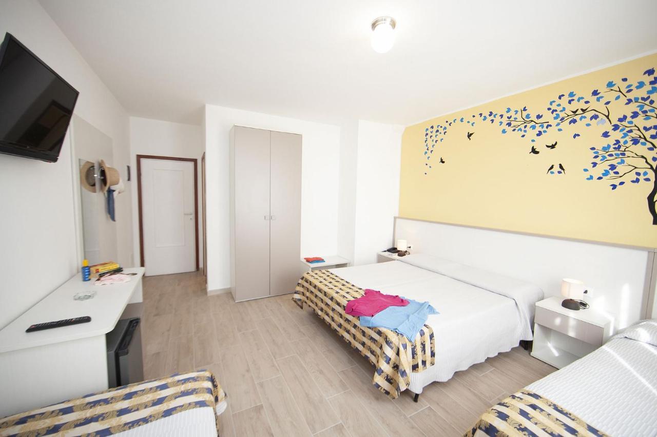 Hotel Thomas Marina di Campo Kültér fotó
